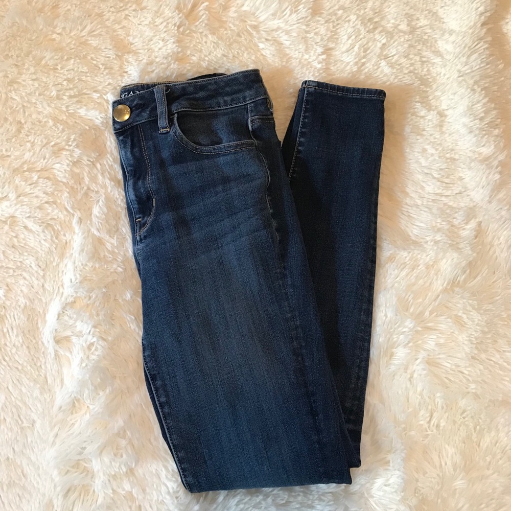 American Eagle High Rise Jeans!